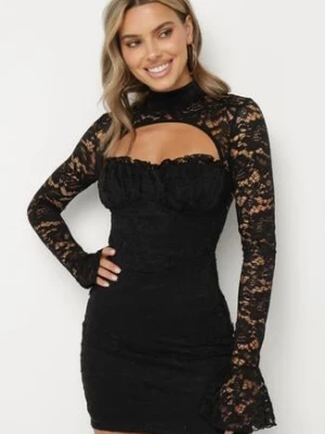 Czarna Koronkowa Sukienka o Dopasowanym Kroju z Marszczeniem i Rozcięciem przy Dekolcie Selella allyson