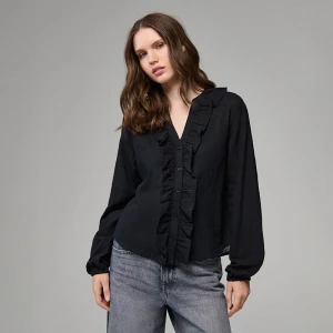 Czarna koszula z długim rękawem i falbankami House