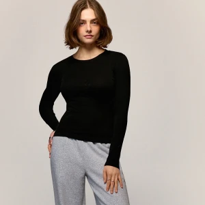 Czarna koszulka basic z długim rękawem House