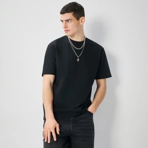 Czarna koszulka basic z okrągłym dekoltem House