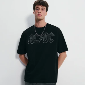 Czarna koszulka loose fit z nadrukiem AC/DC House