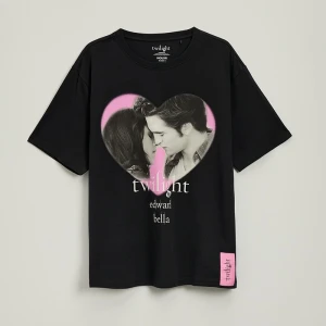 Czarna koszulka loose fit z nadrukiem Twilight House