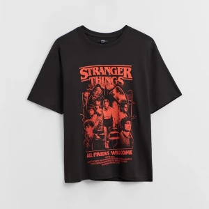 Zdjęcie produktu Czarna koszulka UNISEX z nadrukiem Stranger Things House