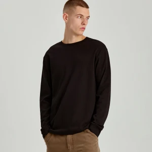 Czarna koszulka z długim rękawem House