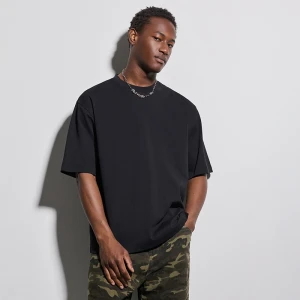 Czarna koszulka z grubszej dzianiny heavy weight House