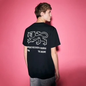 Czarna koszulka z kontrastowym nadrukiem House