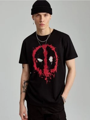 Czarna koszulka z nadrukiem Deadpool House