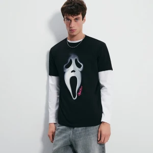 Czarna koszulka z nadrukiem Ghostface House