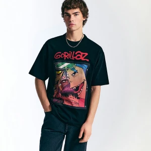 Zdjęcie produktu Czarna koszulka z nadrukiem Gorillaz House