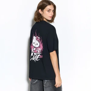 Czarna koszulka z nadrukiem Hello Kitty House