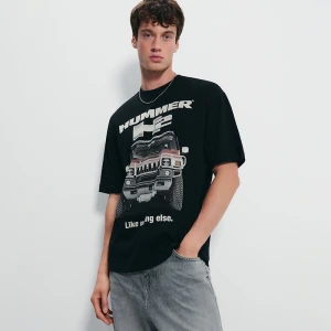 Czarna koszulka z nadrukiem Hummer House