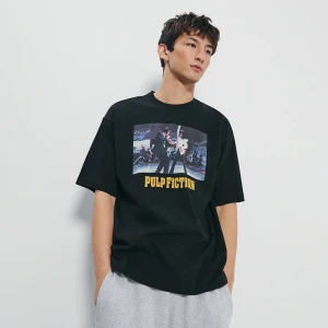 Czarna koszulka z nadrukiem Pulp Fiction House