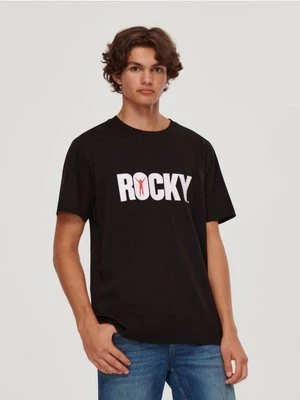 Czarna koszulka z nadrukiem Rocky House