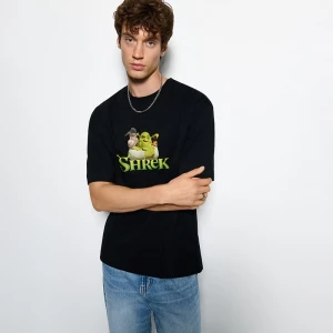 Czarna koszulka z nadrukiem Shrek House