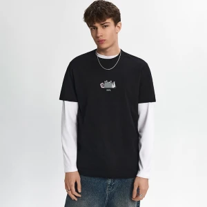 Czarna koszulka z nadrukiem szczura z podpisem Nope House