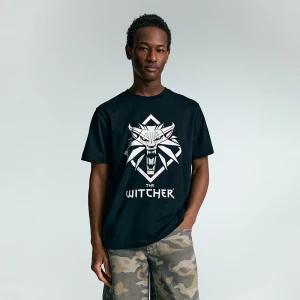 Czarna koszulka z nadrukiem The Witcher House