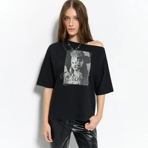 Czarna koszulka z nadrukiem Wicked House