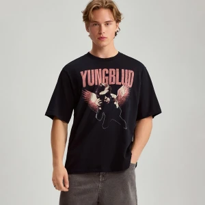 Zdjęcie produktu Czarna koszulka z nadrukiem Yungblud House