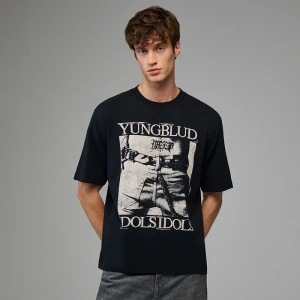 Zdjęcie produktu Czarna koszulka z nadrukiem Yungblud House