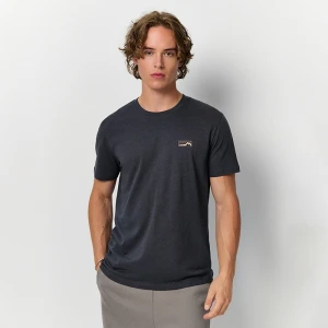 Czarna koszulka z naszywką House