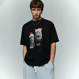 Czarna koszulka ze świątecznym nadrukiem kotów House