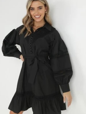 Czarna Koszulowa Sukienka z Bufiastym Rękawem i Ażurowymi Wstawkami Staples elsa.m by may