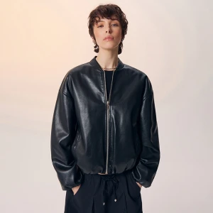 Czarna kurtka bomber z imitacji skóry House