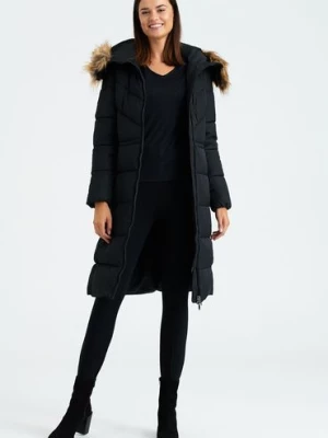 Czarna kurtka damska zimowa z futerkowym kapturem Greenpoint