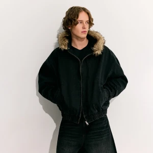 Czarna kurtka jeansowa z kapturem i sztucznym futerkiem House