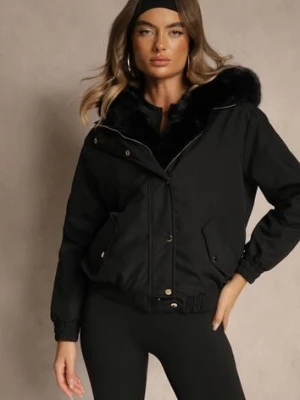 Czarna Kurtka o Kroju Bomberki z Kapturem i Futerkiem Rafenea swest