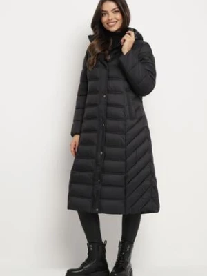 Czarna Kurtka Pikowana o Długim Fasonie z Odpinanym Kapturem Reanora ann gissy