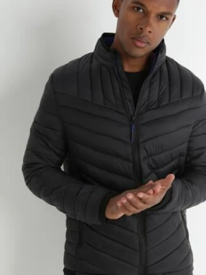 Czarna Kurtka Pikowana z Kołnierzem Kogda