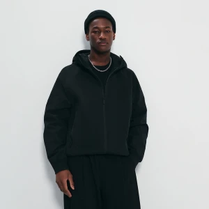 Czarna kurtka przejściowa z kapturem House