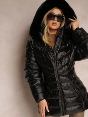 Czarna Lekko Błyszcząca Kurtka z Kapturem Ozdobionym Futerkiem Xardellia melya by melody