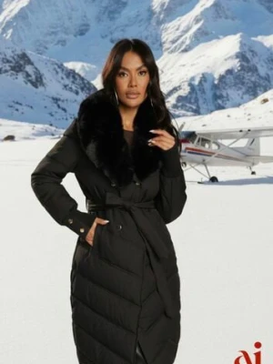 Czarna Pikowana Kurtka o Eleganckim Kroju z Futerkiem i Wiązanym Paskiem Galinessa swest