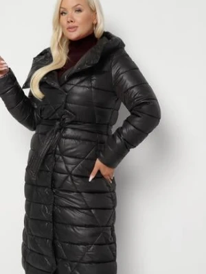 Czarna Pikowana Kurtka z Kapturem i Dwustronnym Suwakiem Wiązana w Pasie Tatida ann gissy