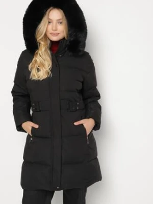 Czarna Pikowana Kurtka z Kapturem z Futrem i Paskiem w Talii Acendria j.style