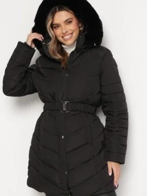 Czarna Pikowana Kurtka z Paskiem i Kapturem z Futerkiem Talassa melya by melody
