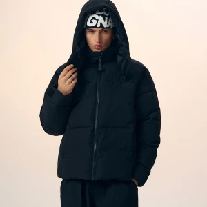 Czarna pikowana kurtka zimowa z kapturem House