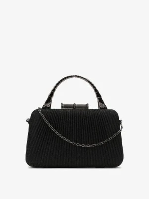 Czarna Połyskująca Torebka Kopertówka z Łańcuszkiem Bouffa