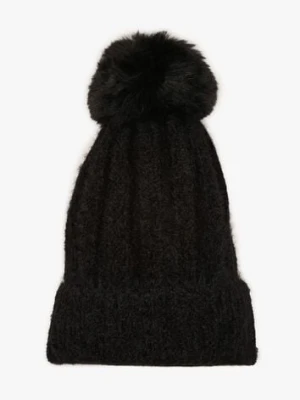 Czarna Prążkowana Czapka Ozdobiona Pomponem Vamilora