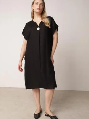 Czarna Pudełkowa Sukienka z Lnem i Wiskozą Zdobiona Metalicznym Guzikiem Phisoth rosita