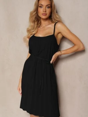 Czarna Rozkloszowana Sukienka na Regulowanych Ramiączkach z Materiałowym Paskiem Liavara fashion