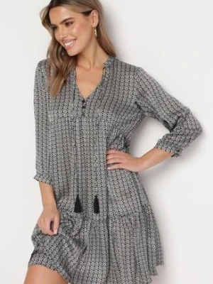 Czarna Rozkloszowana Sukienka Ozdobiona Chwostami i Drobnym Wzorem Clemova rosa