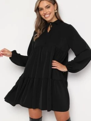 Czarna Rozkloszowana Sukienka z Falbanką Uxaria lily rose