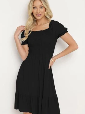 Czarna Rozkloszowana Sukienka z Górą z Marszczonej Gumki z Falbankami Decilla
