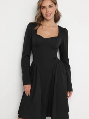 Czarna Rozkloszowana Sukienka z Usztywnianymi Miseczkami Tillimara allyson