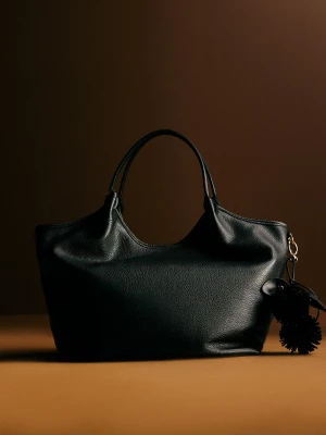 Czarna skórzana torebka shopper TARANKO