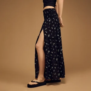 Czarna spódnica maxi w kwiatki z rozcięciem House