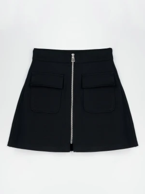 Czarna spódnica mini z przestrzennymi kieszeniami Reporter